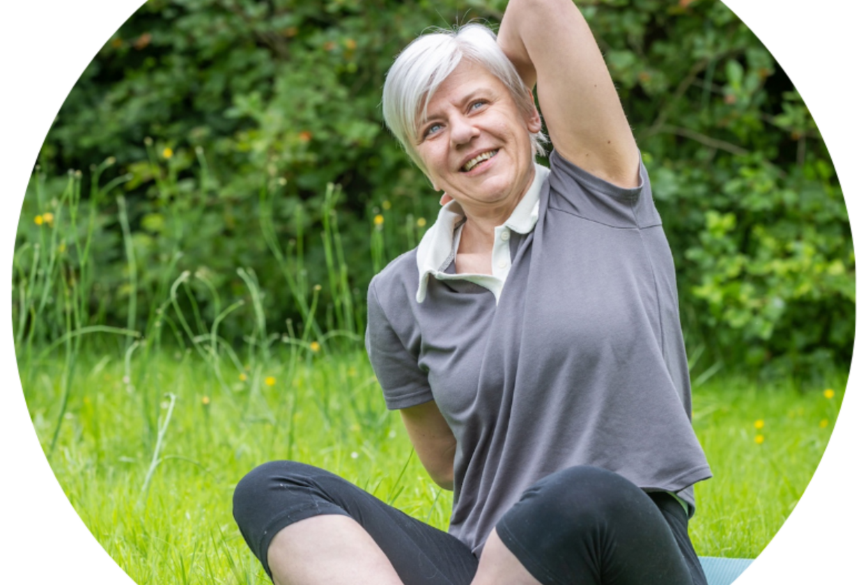 Vrouw doet yoga