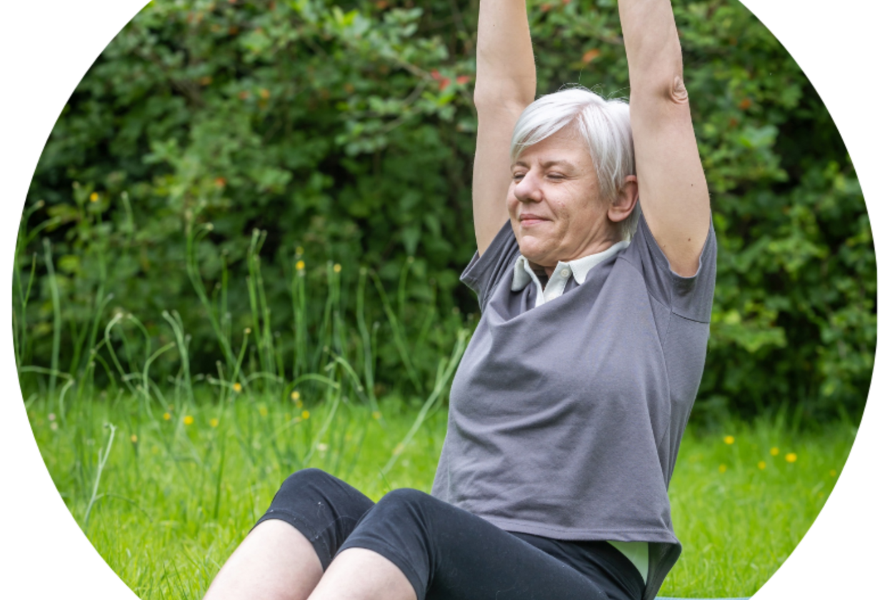 Vrouw doet yoga